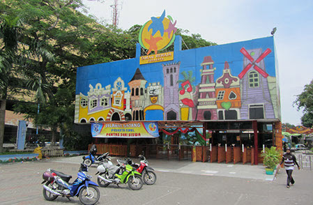 Liburan Murah di Taman Remaja Surabaya