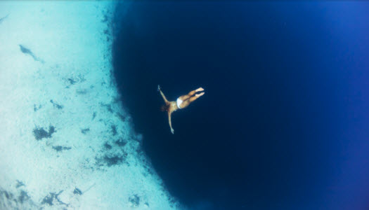 Free Diving di Dean Blue Hole Free Diving di Dean Blue Hole