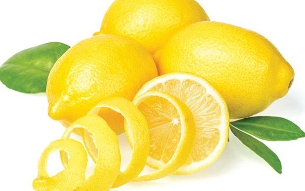 Rasakan Manfaat yang Diberikan Kulit Lemon