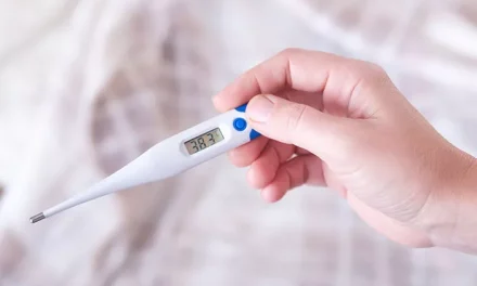 Kapan Harus ke Dokter saat Anak Demam?