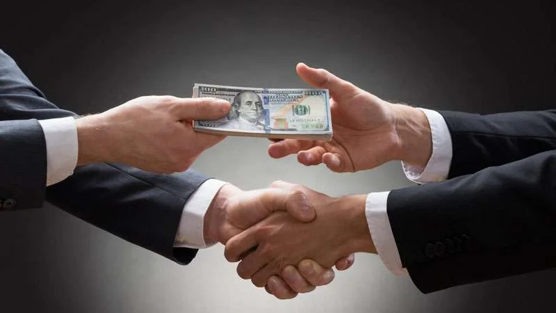 Apa Itu Penyuapan dan Dampaknya Bagi Bisnis