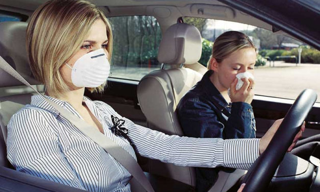 Hilangkan Bau pada Mobil dengan Cara Ini!