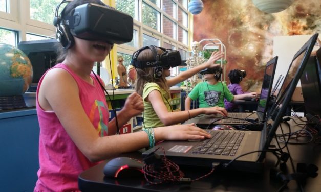 Dari Karyawisata hingga Belajar Bahasa, Semua Bisa Dilakukan dengan VR!